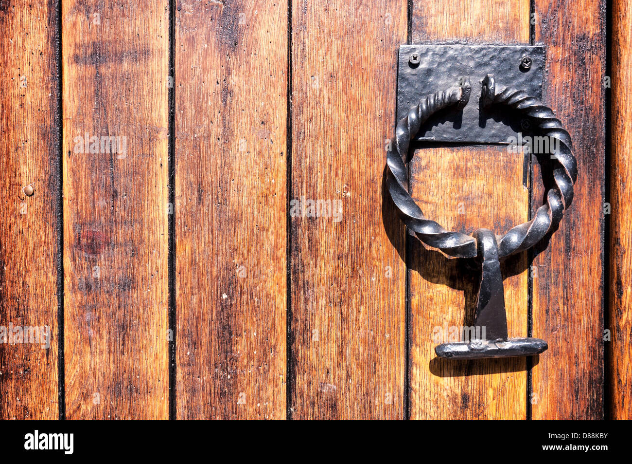 The old lock on the wooden door Stock Photo - Alamy