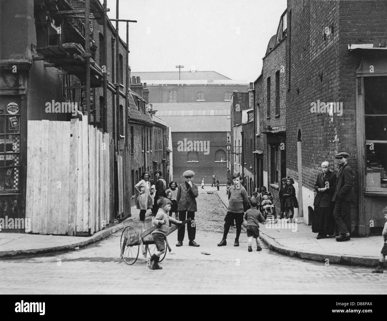 Wapping Slums 1933 Stock Photo