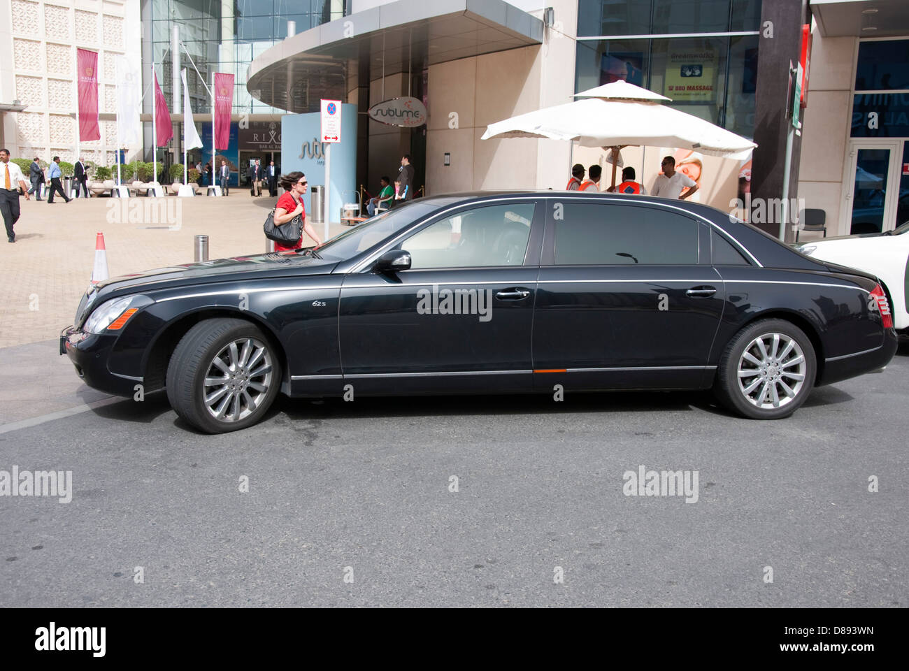 Black Daimler AG Maybach 62S Luxury Saloon Car Stock Photo - Alamy