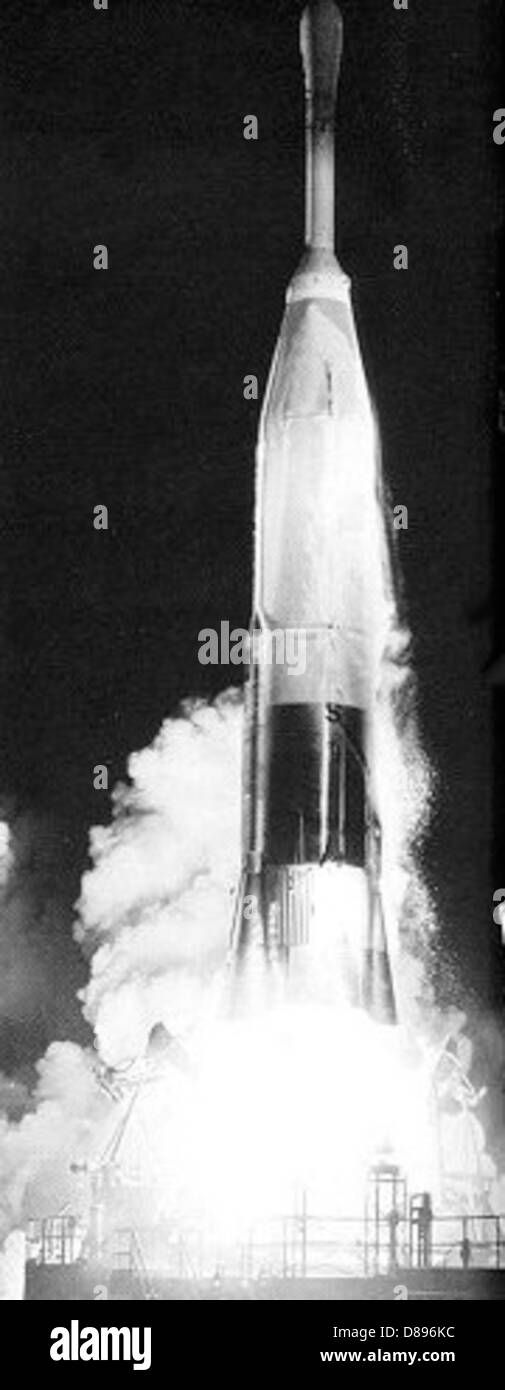 Rocket ship Black and White Stock Photos & Images Alamy