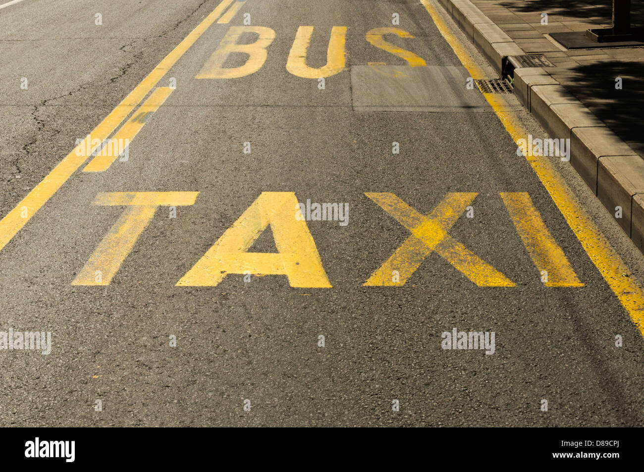 Taxi and bus sign Stock Photo - Alamy