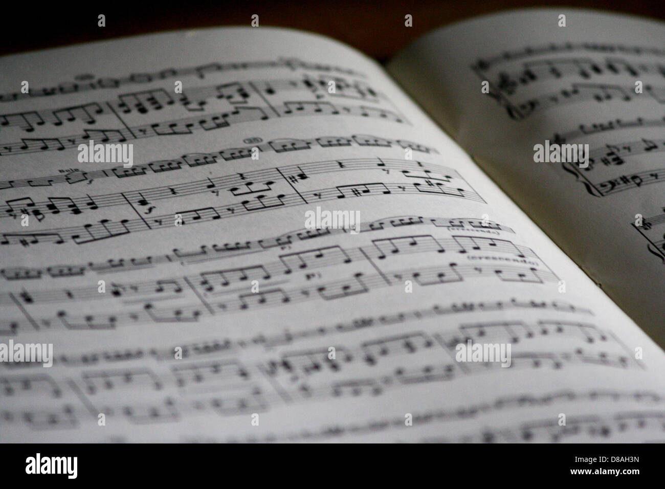 Vocal performance featuring solo hi-res stock photography and images ...
