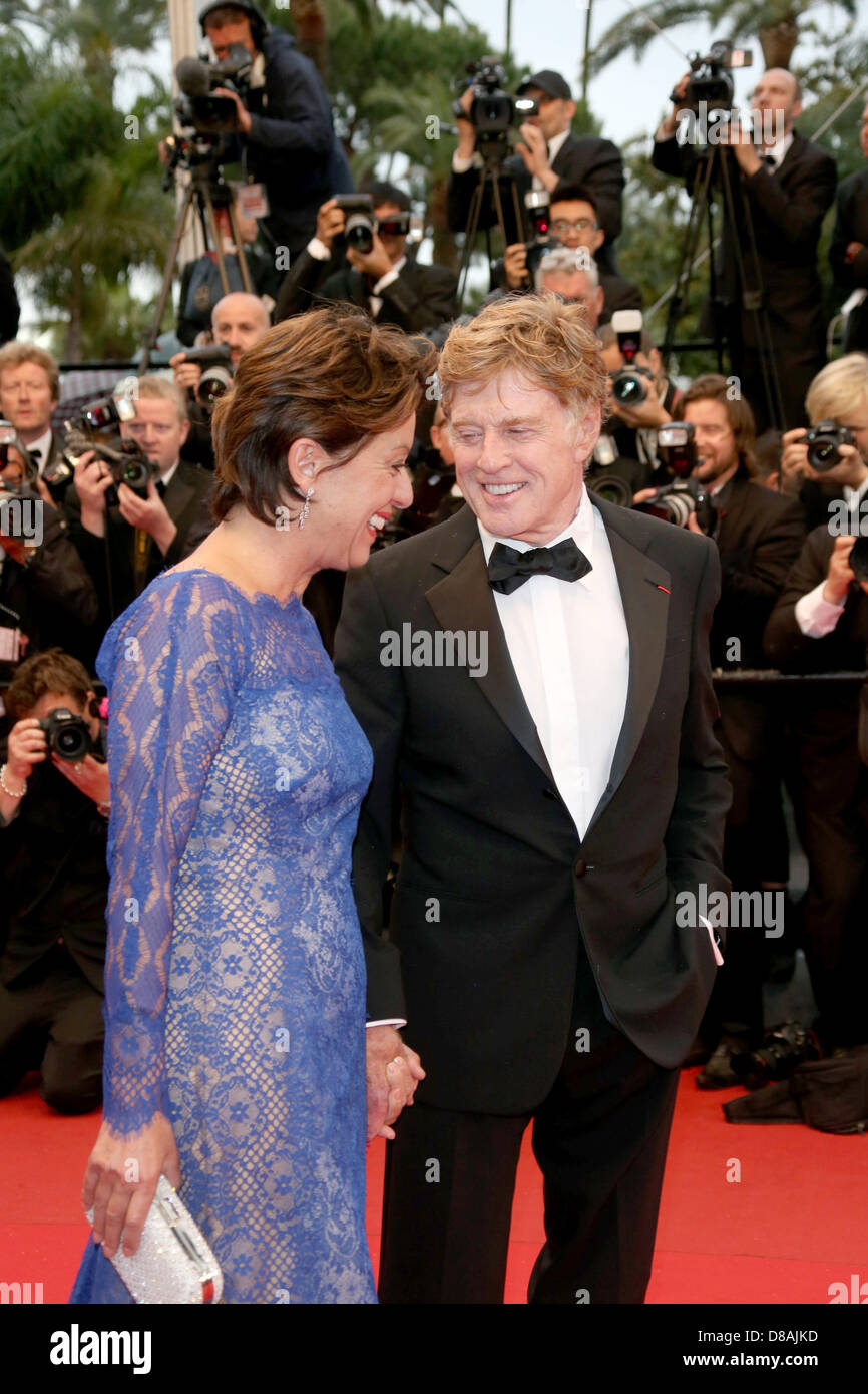Cannes, France. 22nd May 2013. Actor Robert Redford and Sibylle Szaggars attend the premiere of 'All Is Lost' during the 66th Cannes International Film Festival at Palais des Festivals in Cannes, France, on 22 May 2013. Photo: Hubert Boesl/dpa/Alamy Live News Stock Photo