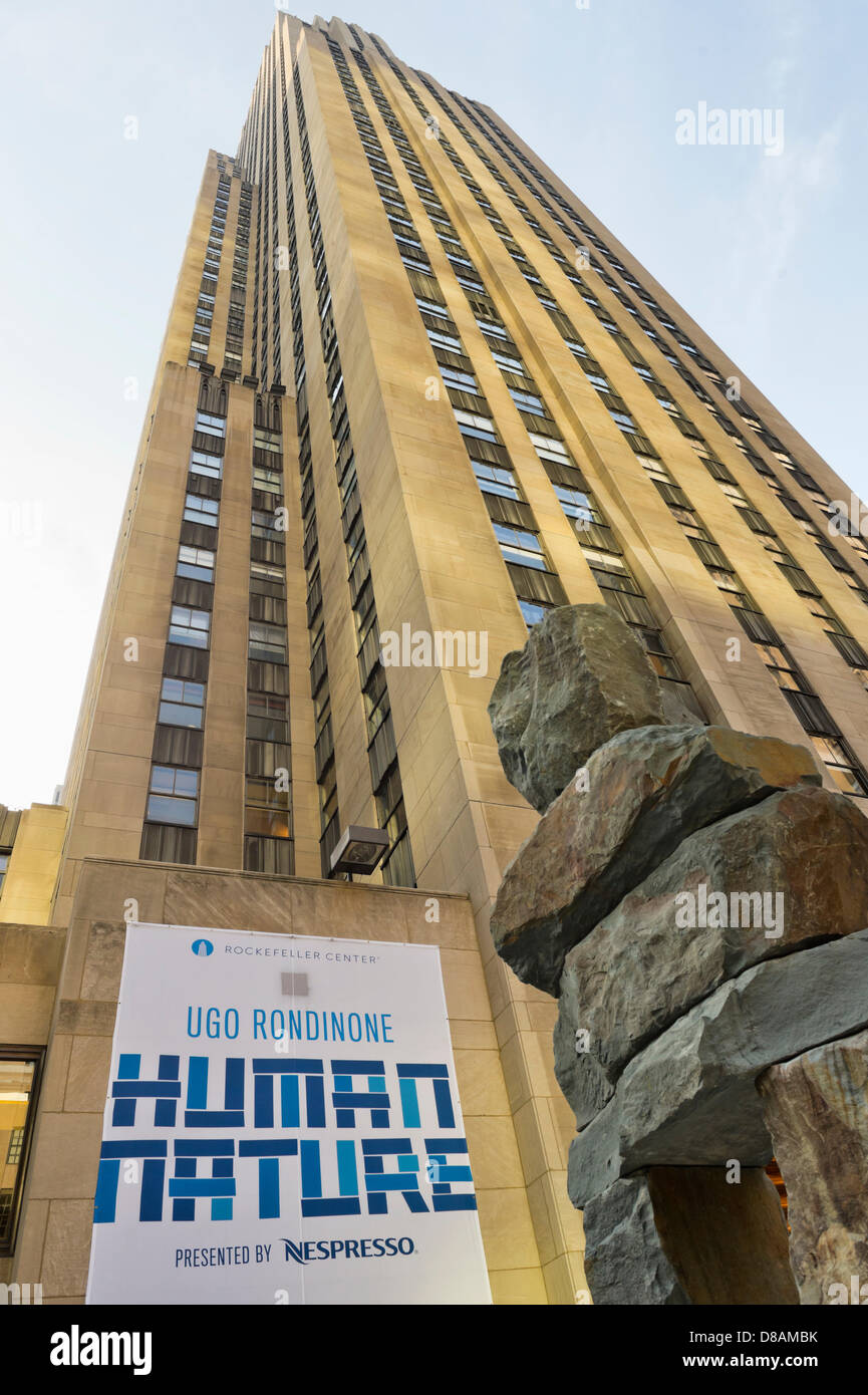 20 rockefeller plaza hi-res stock photography and images - Alamy