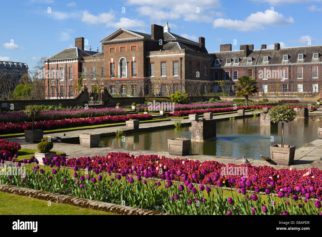 Kensington palace gardens hires stock photography and images Alamy