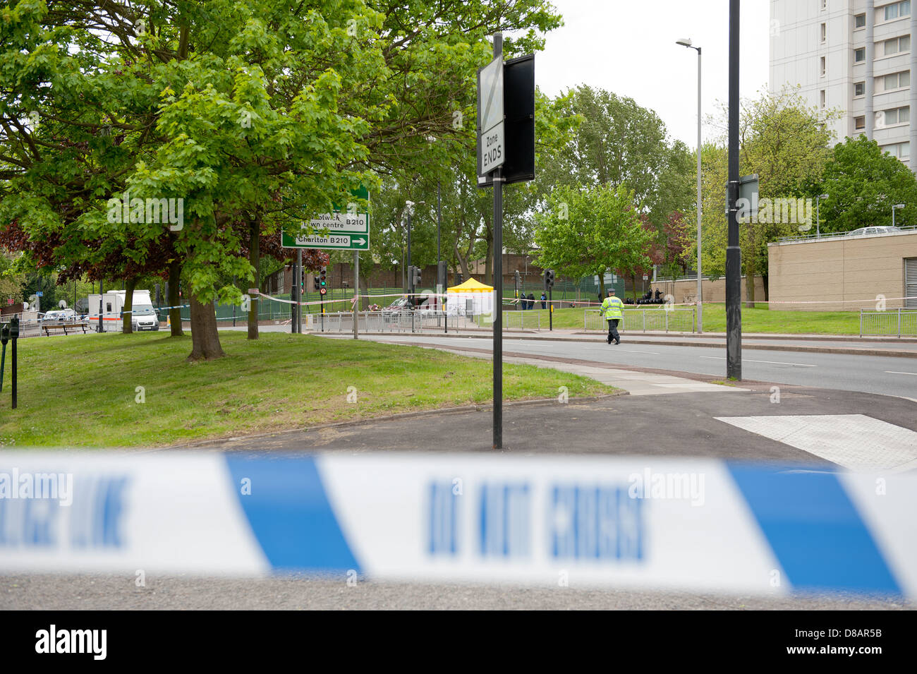 Police cordon off John Wilson Street in Woolwich, Southeast London, following the murder of soldier Lee Rigby in broad daylight. Stock Photo