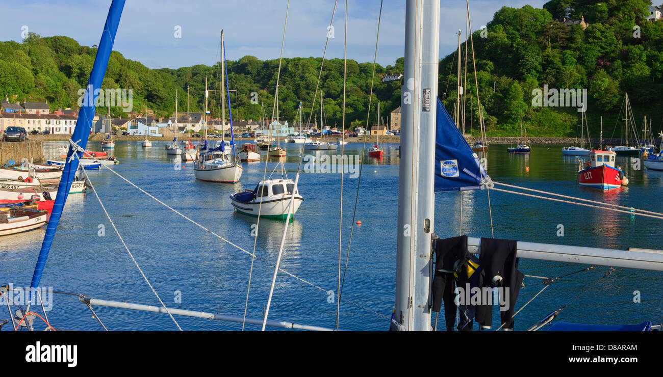 Lower fishguard hi-res stock photography and images - Alamy