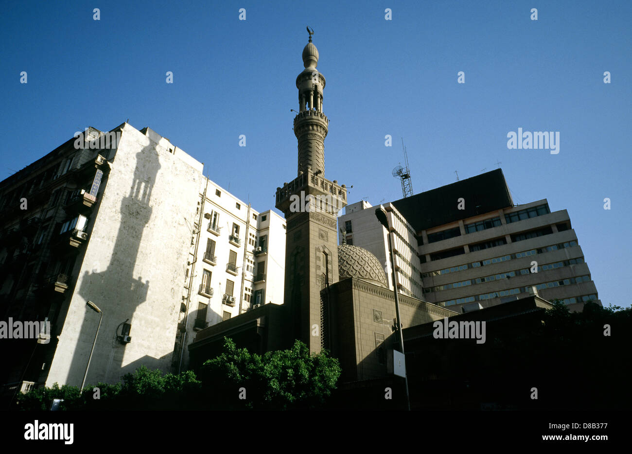 El Rahma Mosque on Sharia Sabry Abu Alam in Central Cairo. Stock Photo