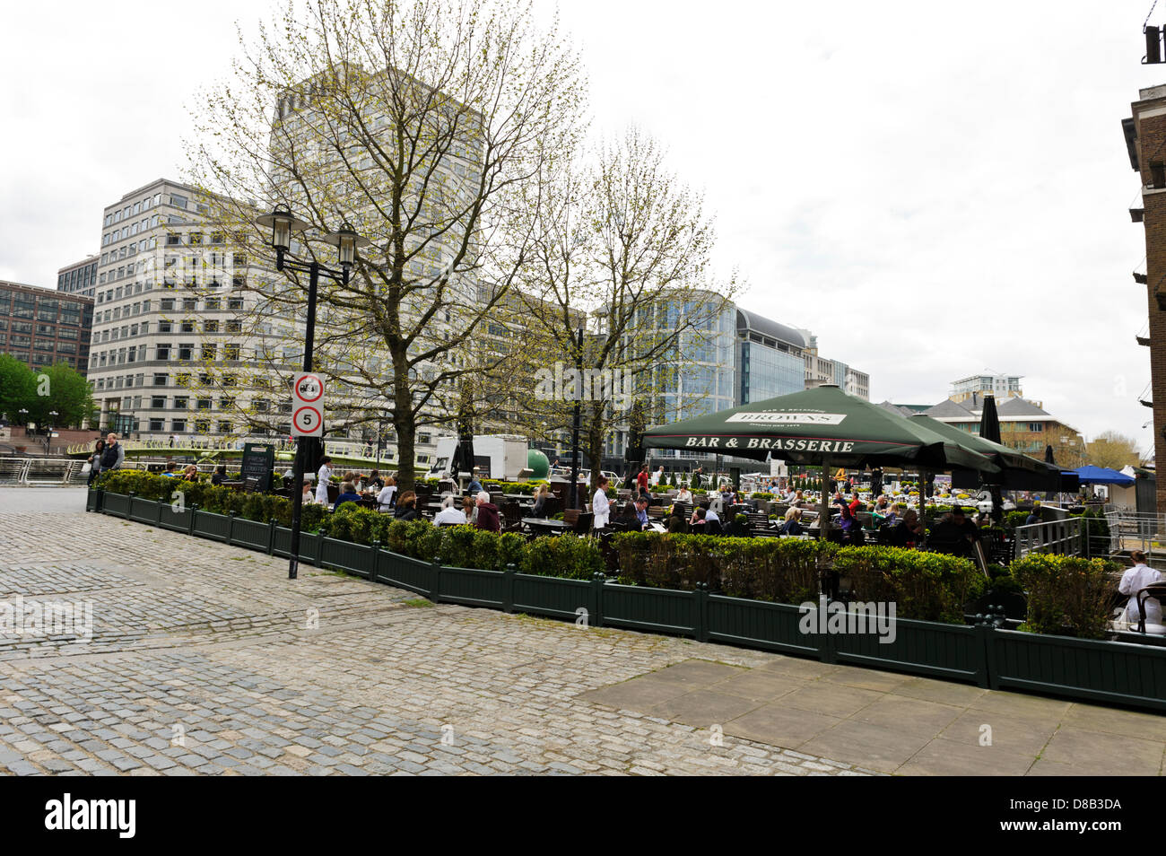 Daily activity in england hi-res stock photography and images - Alamy