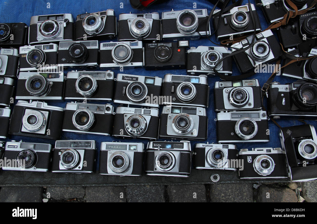 Vintage cameras in a flea market in Brussels. Stock Photo