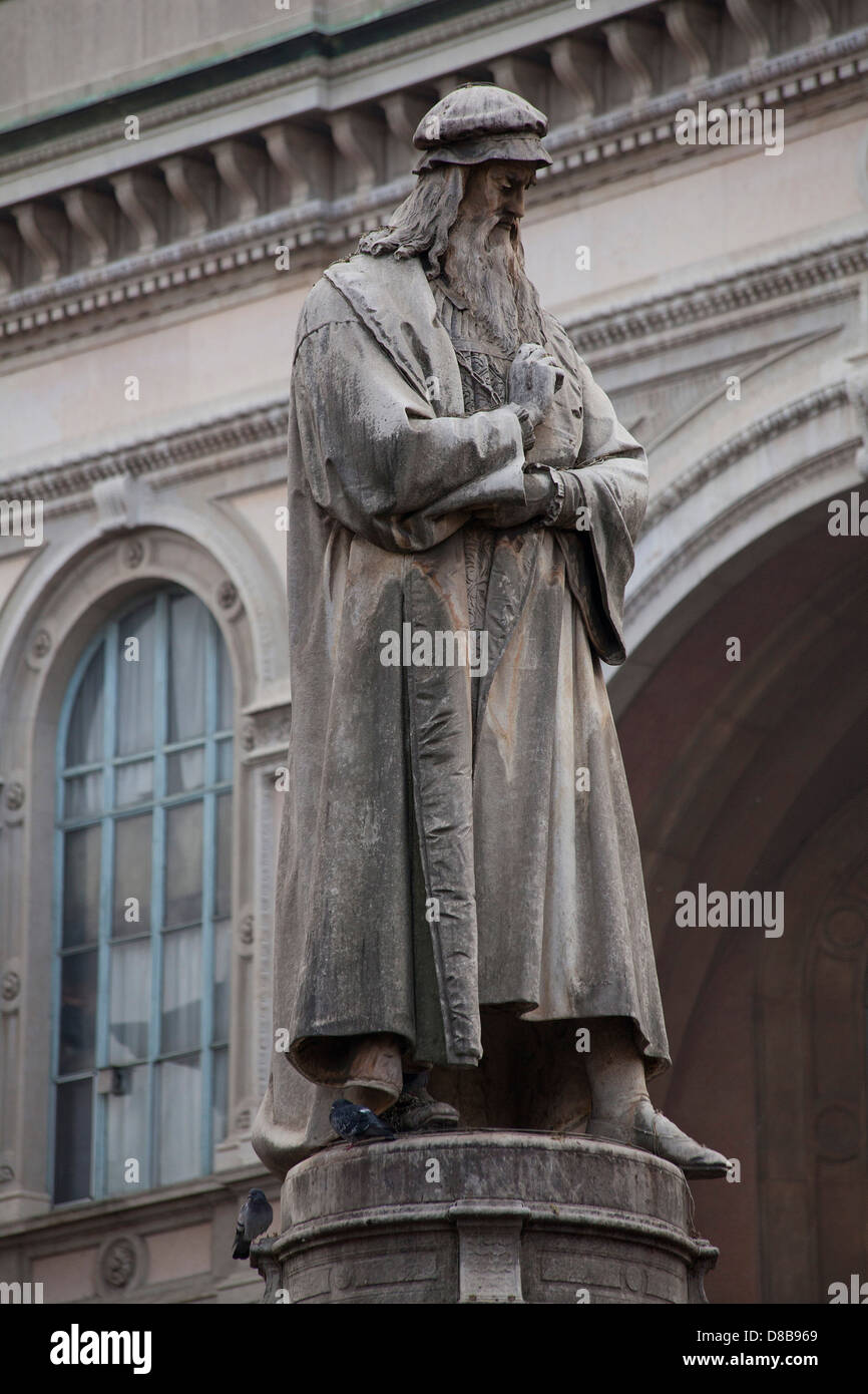 A monument to Leonardo Da Vinci in Piazza Scala in Milan, Italy. Stock Photo