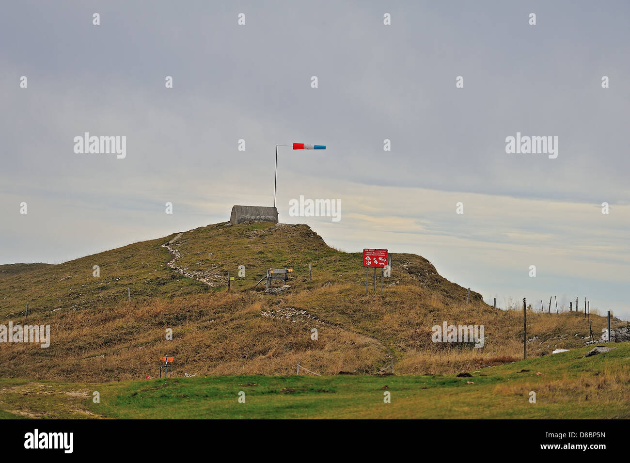 Strong gust winds hi-res stock photography and images - Alamy