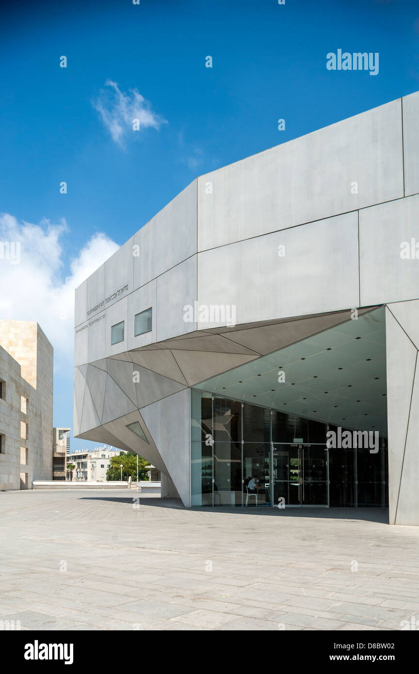 Israel, Tel Aviv, Herta & Paul Amir building  Facade of the new wing at the Tel Aviv Museum of Art Stock Photo