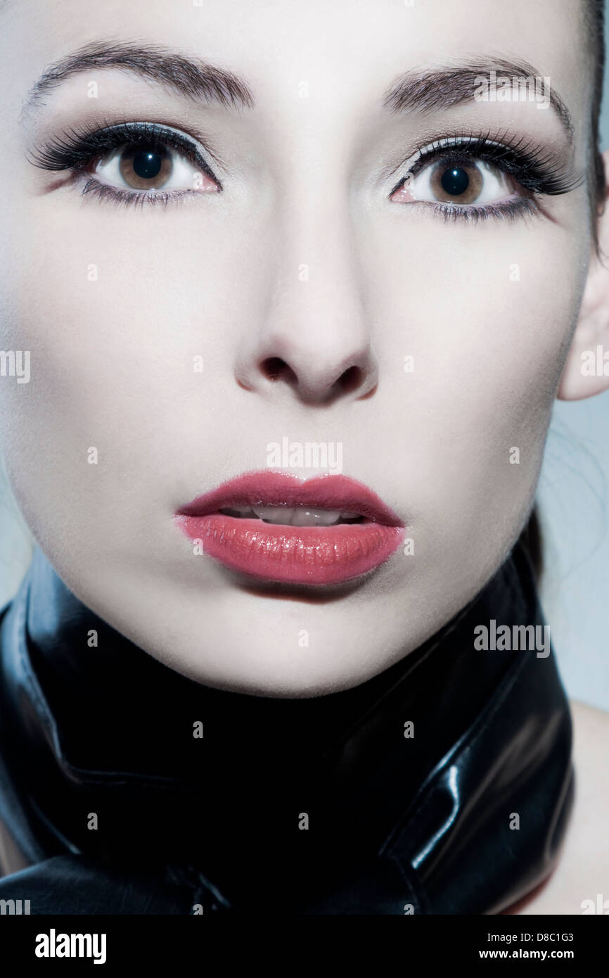 Young woman with brown eyes, portrait Stock Photo - Alamy