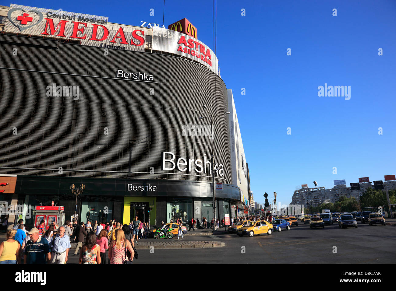Bucharest shopping centre mall hi-res stock photography and images - Alamy