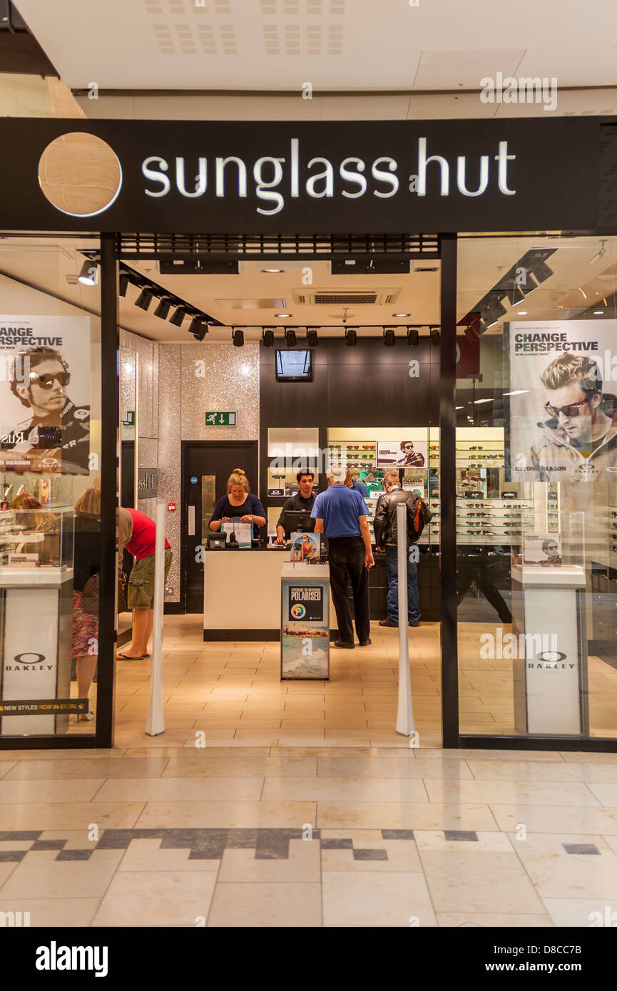 the sunglass store