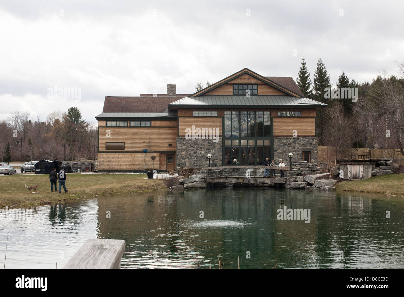 The large, rustic-chic Orvis store in Manchester, Vt has everything fly  fishermen need, including instruction and a trout pond Stock Photo - Alamy