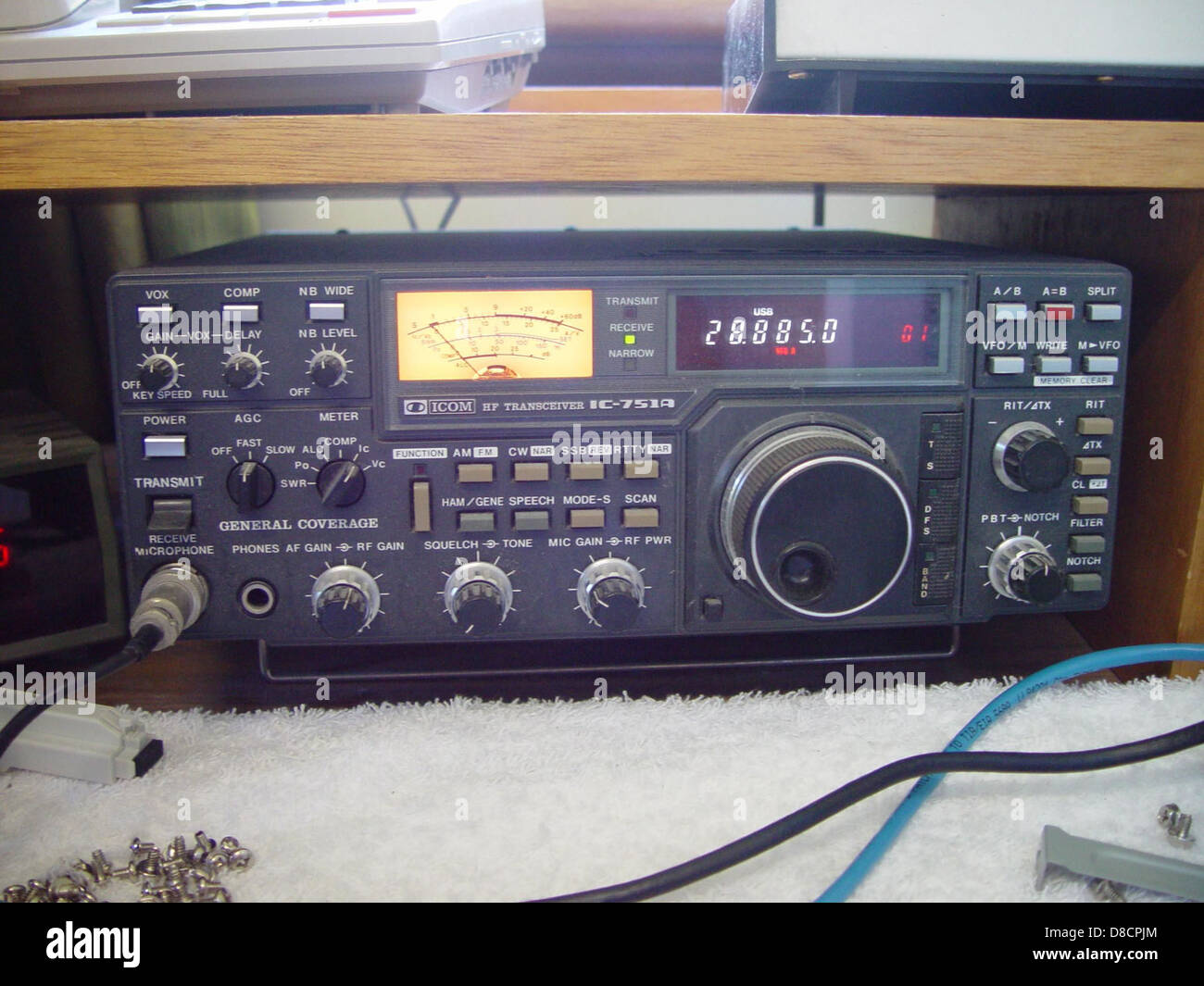 ic 751 all band amateur radio trans reciever Stock Photo Alamy