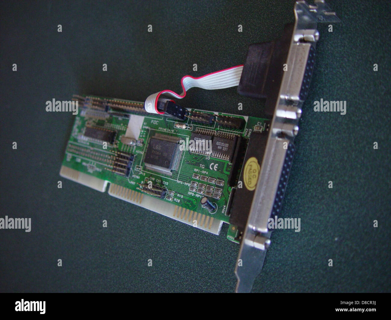 An ISA bus multi-function card with IDE and floppy disk interfaces ...