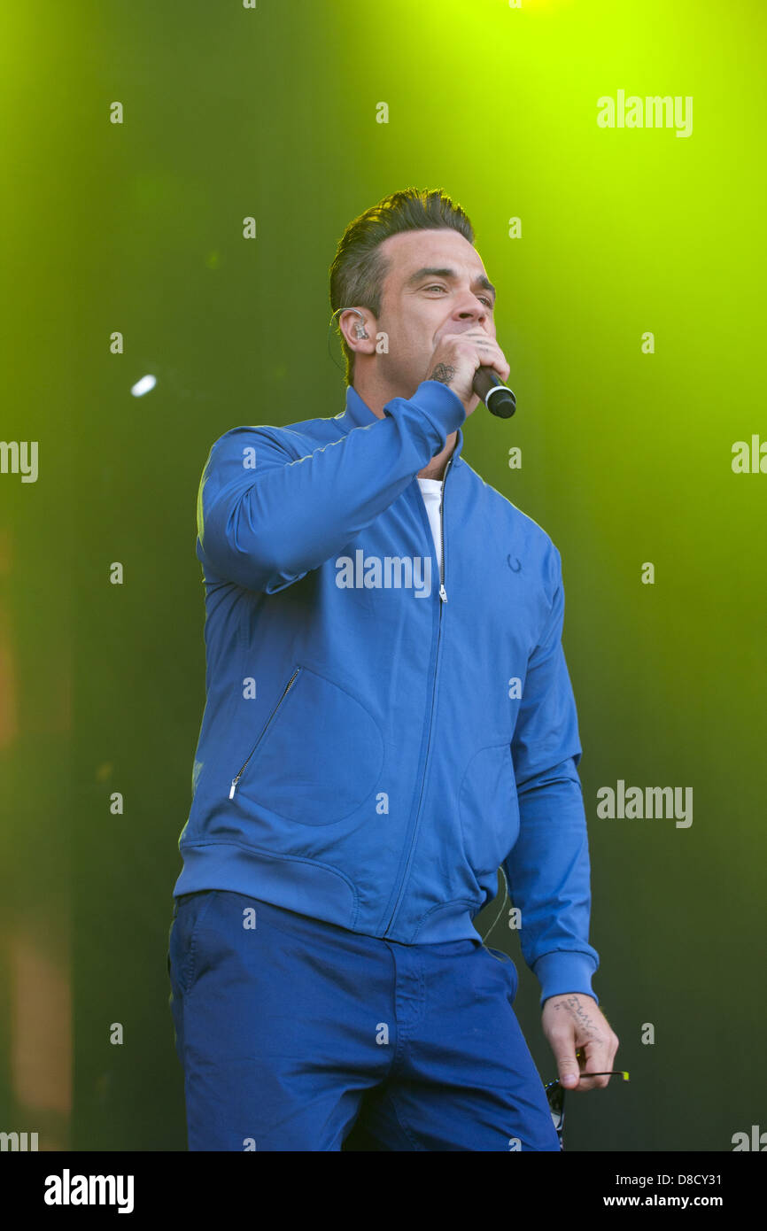 International singing sensation Robbie Williams joined rap star Dizzee Rascal on stage at the Radio1's One Big Weekend in Derry, Londonderry. Stock Photo