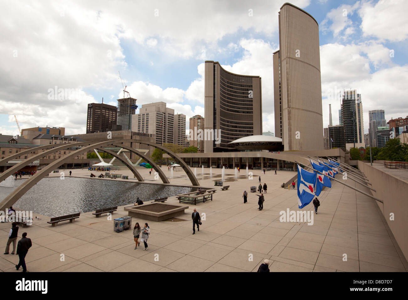 Toronto City Hall and Nathan Phillips Square Stock Photo Alamy