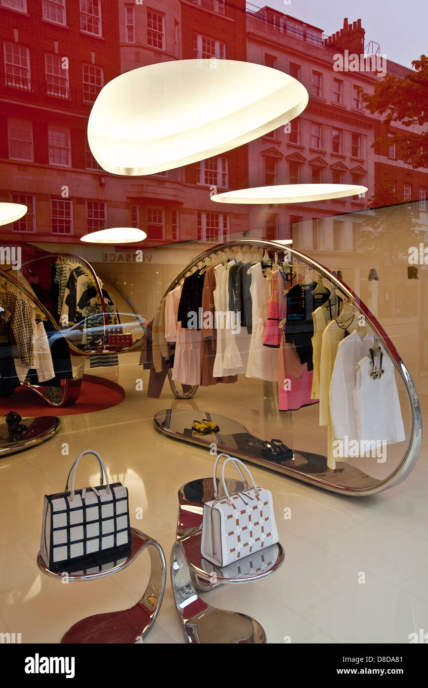 Fashionable Shops, Knightsbridge, London, England Stock Photo Alamy