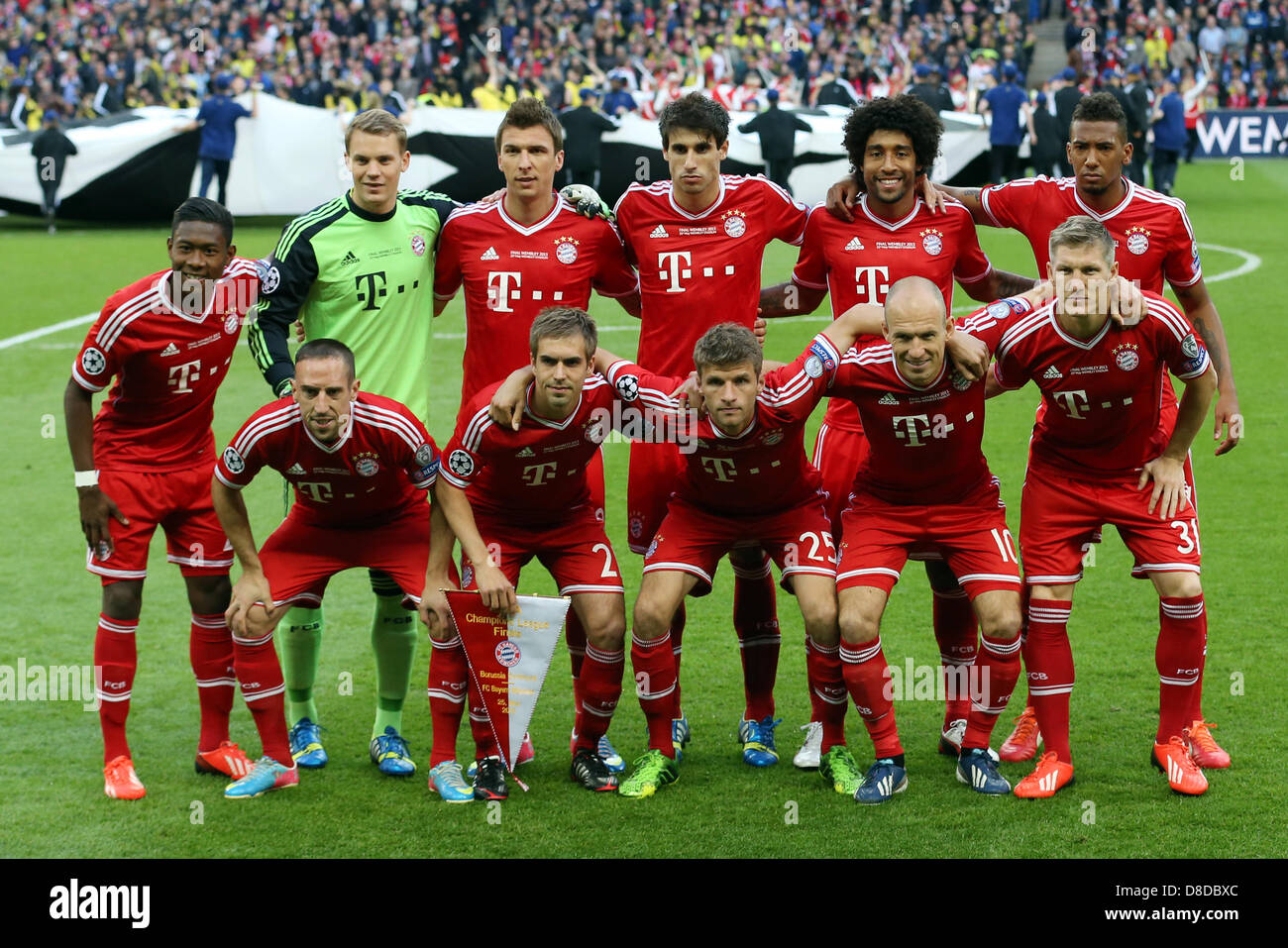 London, UK. 25th May, 2013. The team of Bayern Munich pictured before the  UEFA Champions League final between Borussia Dortmund and Bayern Munich at  Wembley Stadium in London, Britain, 25 May 2013.