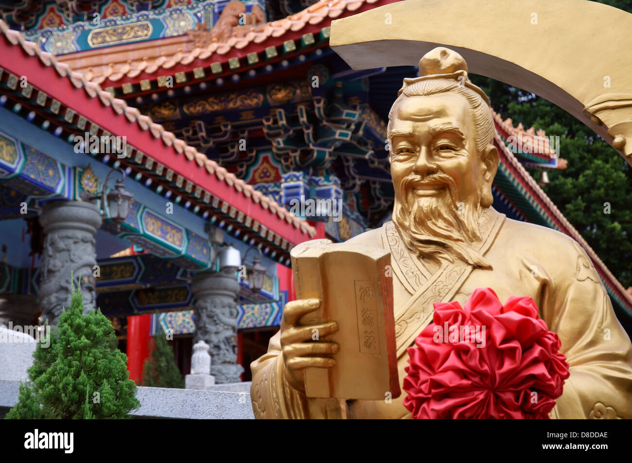 Statue of the God of marriage Yue Lao at Wong Tai Sin Temple, Hong Kong Stock Photo