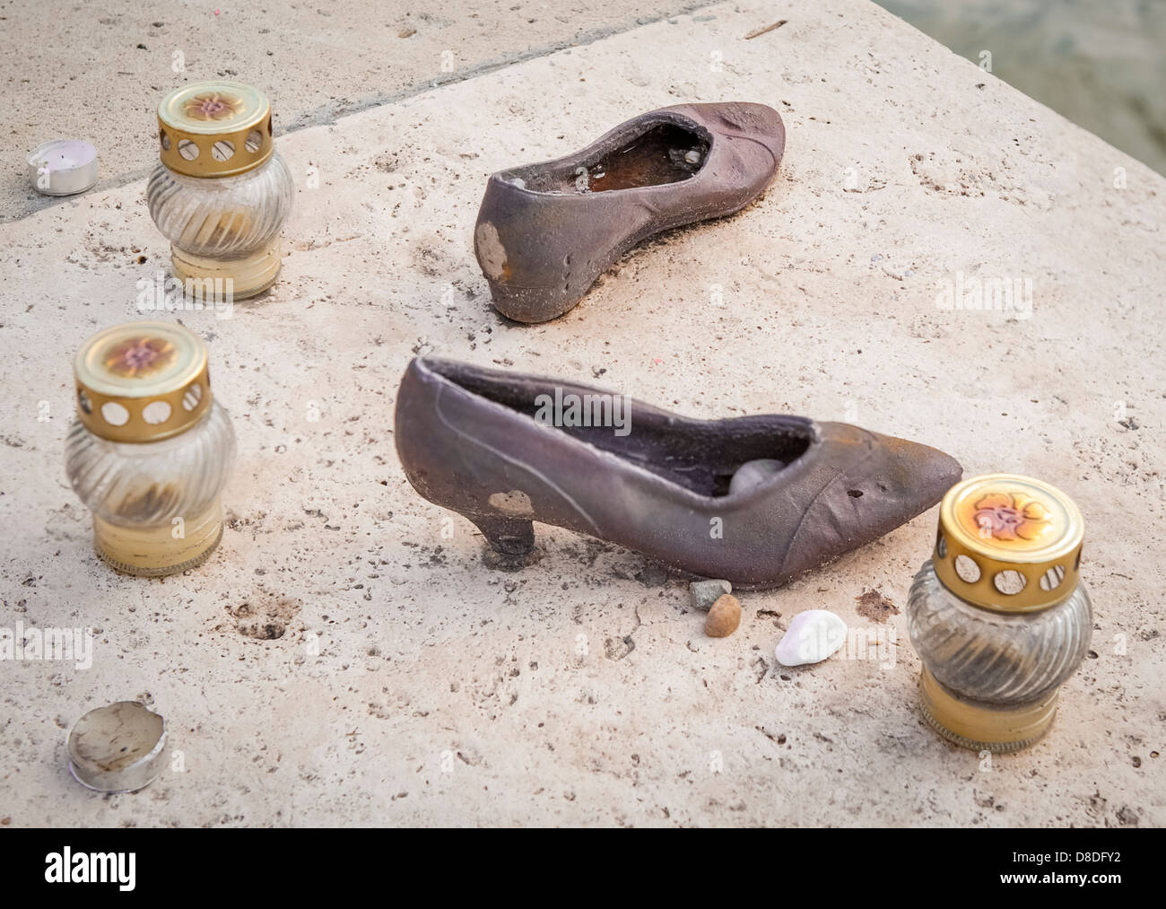 Hungary Budapest  Shoes by the Danube Promenade by C Togay & G Pauer Jewish memorial those killed by Arrow Cross fascists Stock Photo