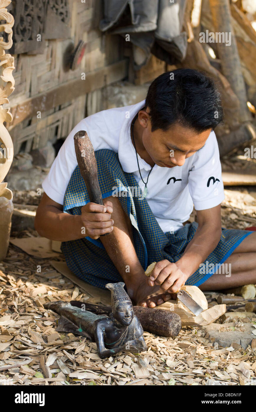 Carving Burmese marionettes in Mandalay, Myanmar 2 Stock Photo