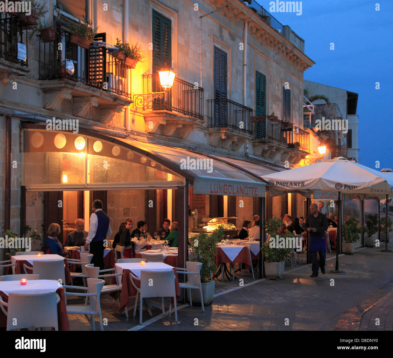 Italy, Sicily, Siracusa, restaurant, people, Stock Photo