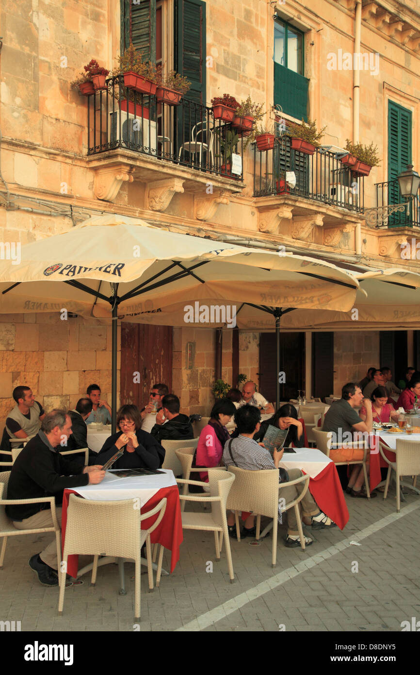 Italy, Sicily, Siracusa, restaurant, people, Stock Photo