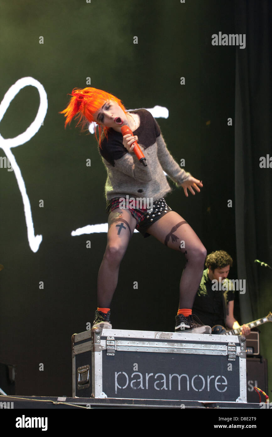 Paramore lead vocalist Hayley Williams Stock Photo Alamy