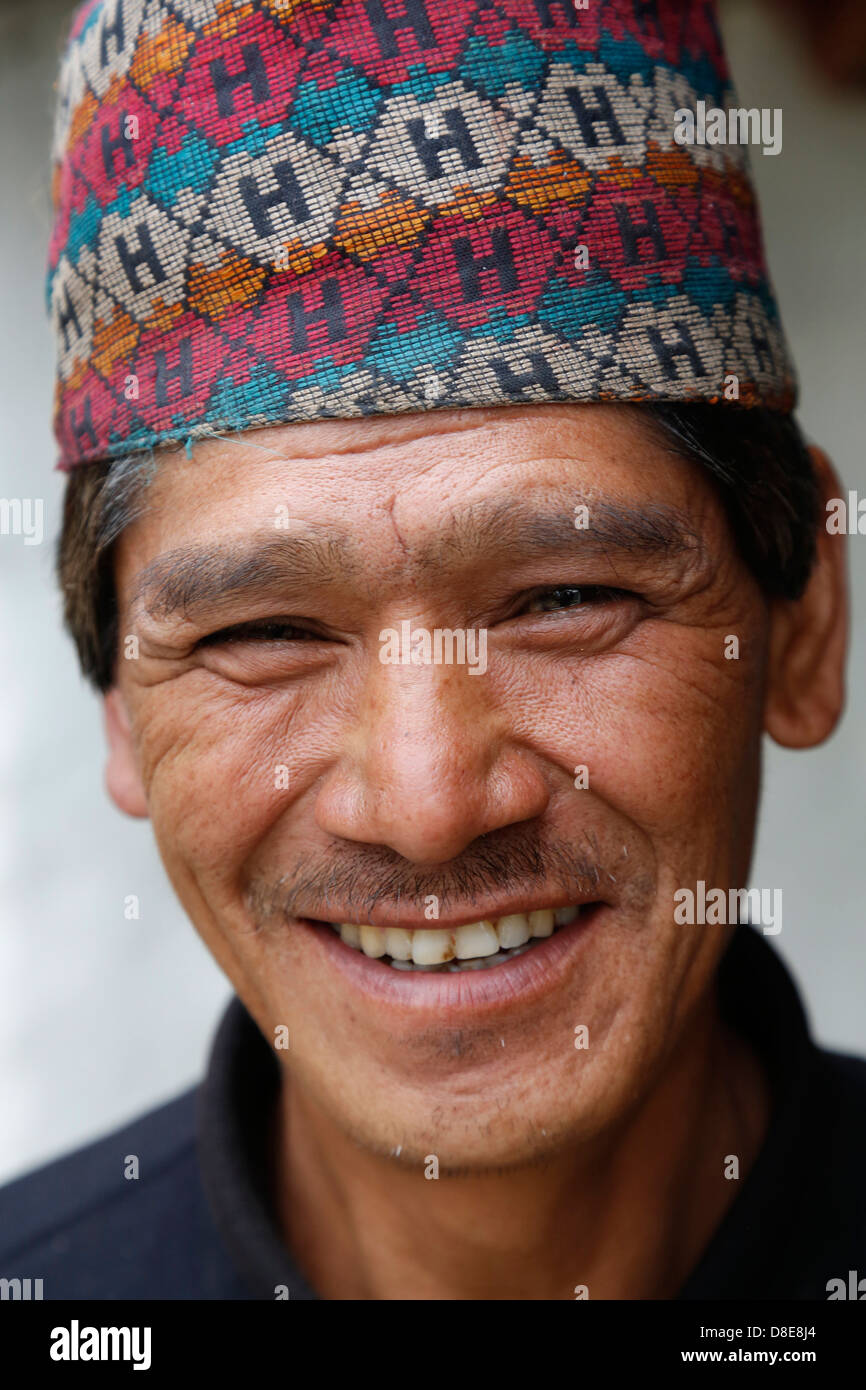 Smiling asia hi-res stock photography and images - Alamy