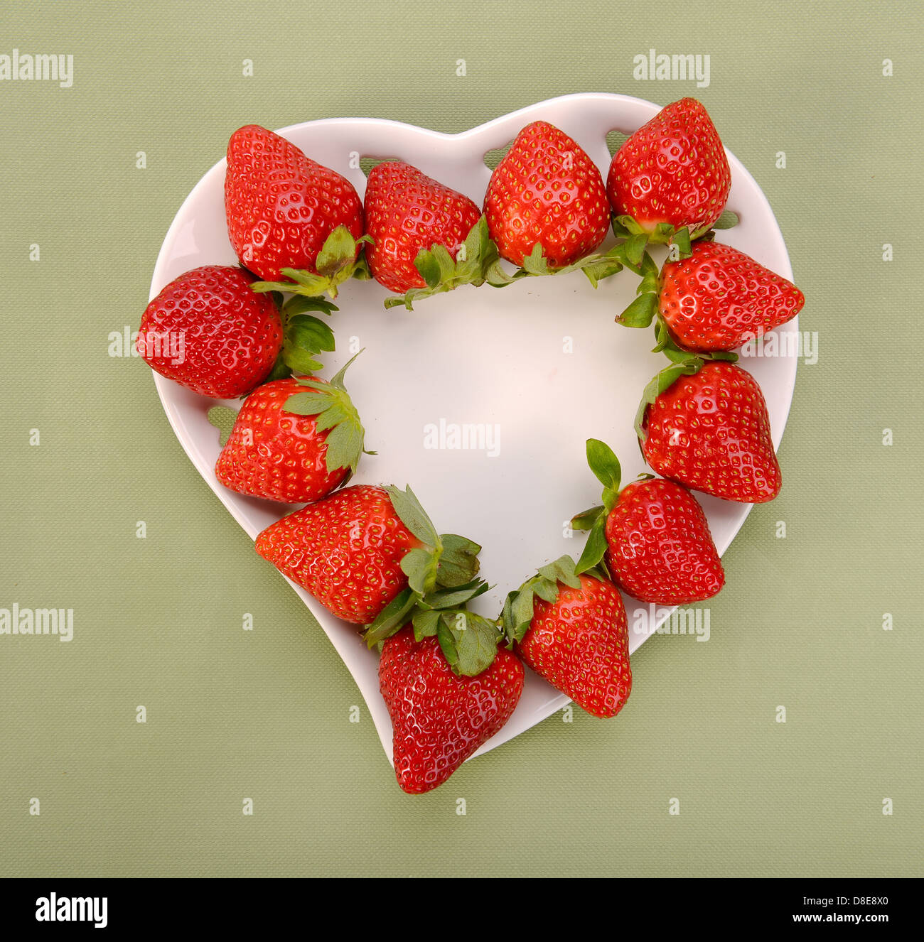 Beautiful strawberries in plate hi-res stock photography and images - Alamy