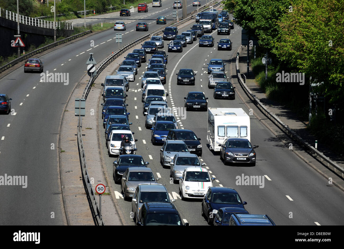 Brighton, Sussex, UK. 27th May 2013. A Bank Holiday Monday traffic jam on the A23 into Brighton this morning as huge crowds were expected to make their way to the south coast Photograph taken by Simon Dack/Alamy Live News Stock Photo