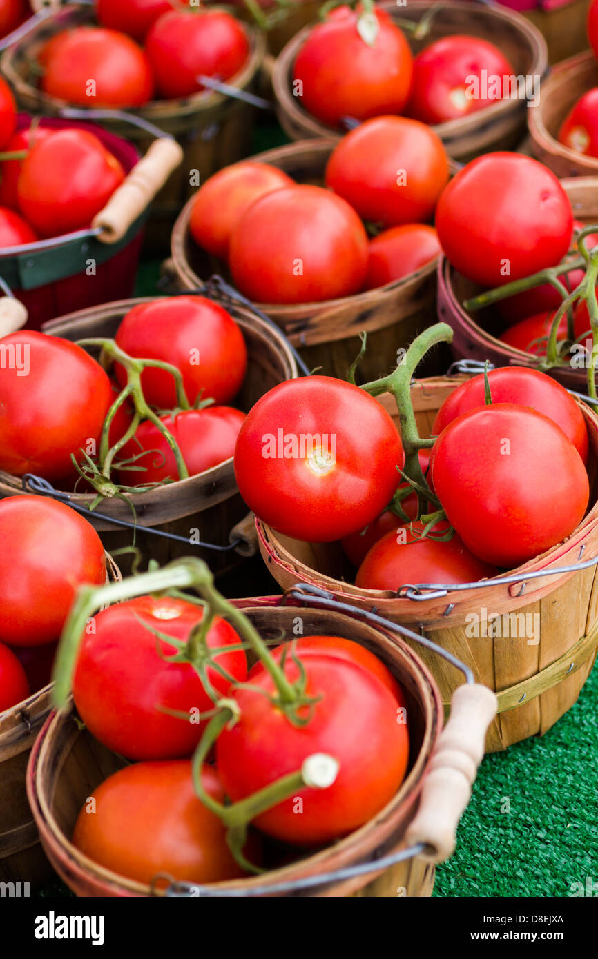 Fresh produce on sale at the local farmers market Stock Photo - Alamy
