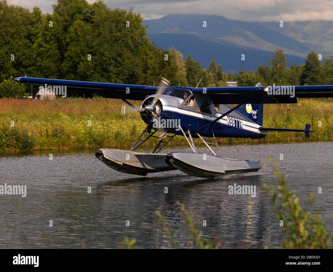 Float plane alaska lake hi-res stock photography and images - Page 3 - Alamy
