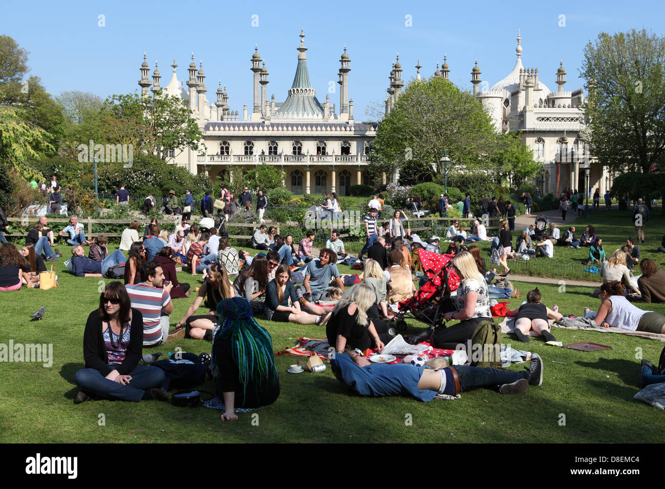 Pavilion gardens outside the Royal Pavilion, Brighton Stock Photo Alamy
