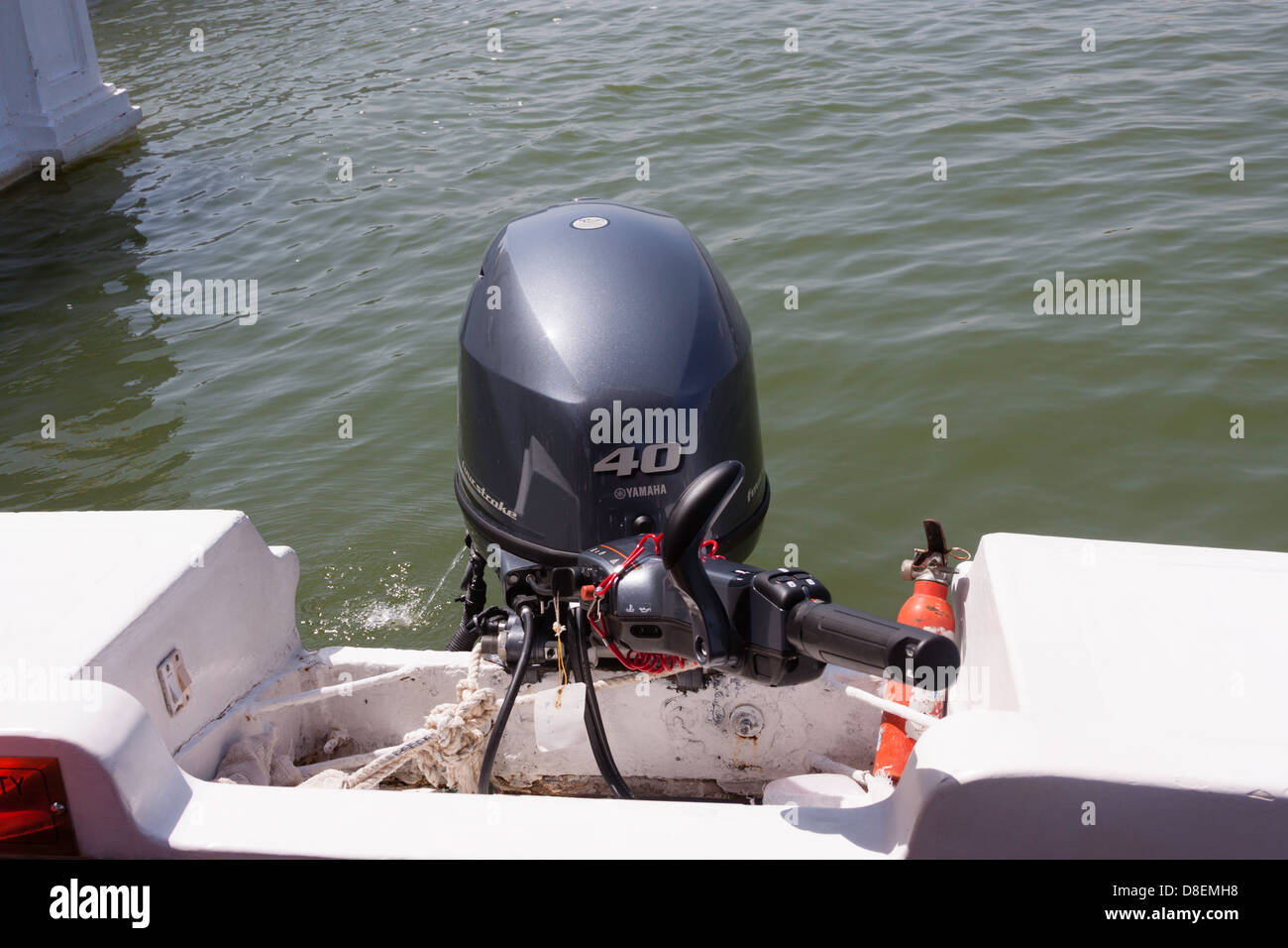 Yamaha outboard motor hi-res stock photography and images - Alamy