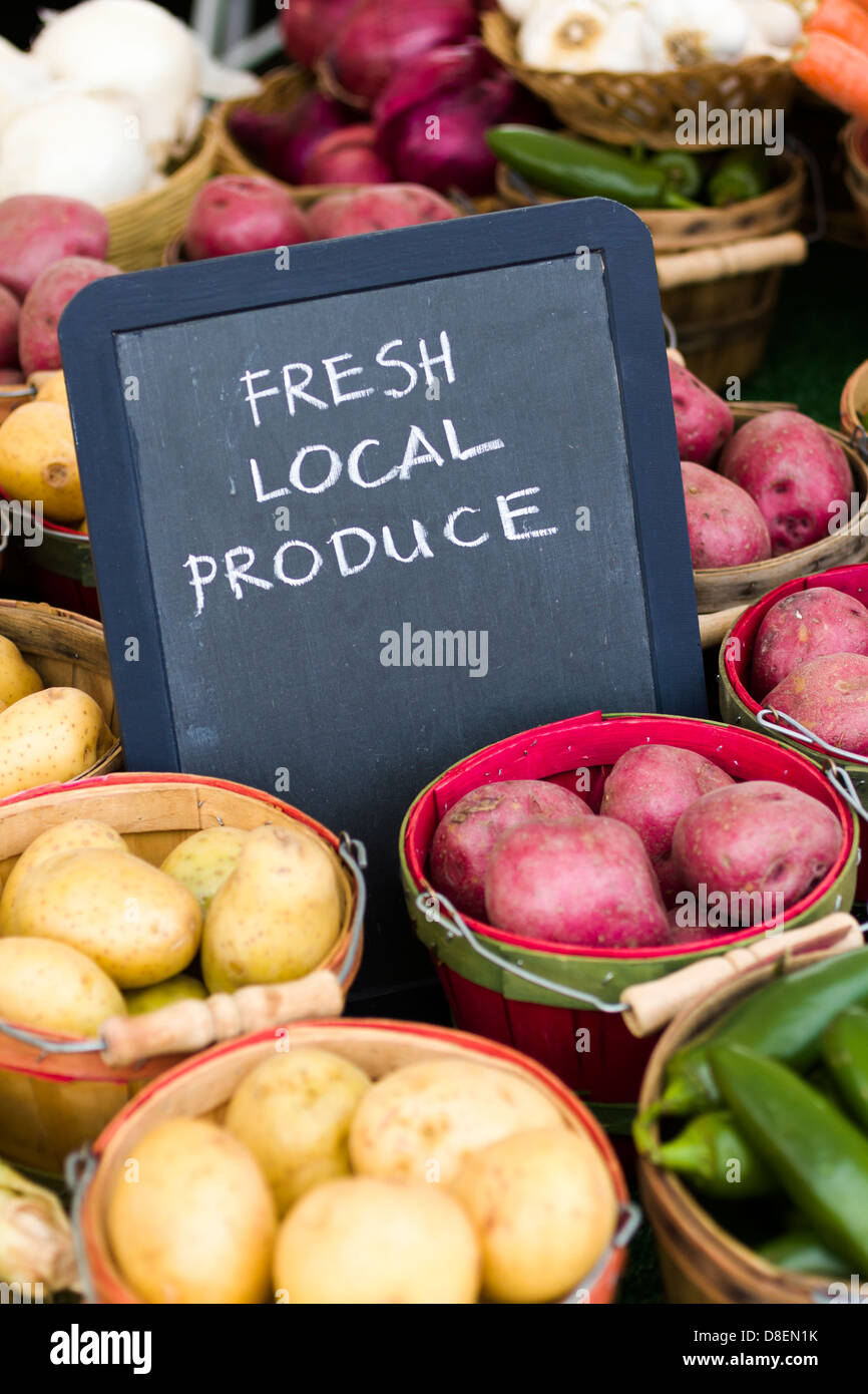 Fresh produce on sale at the local farmers market Stock Photo - Alamy