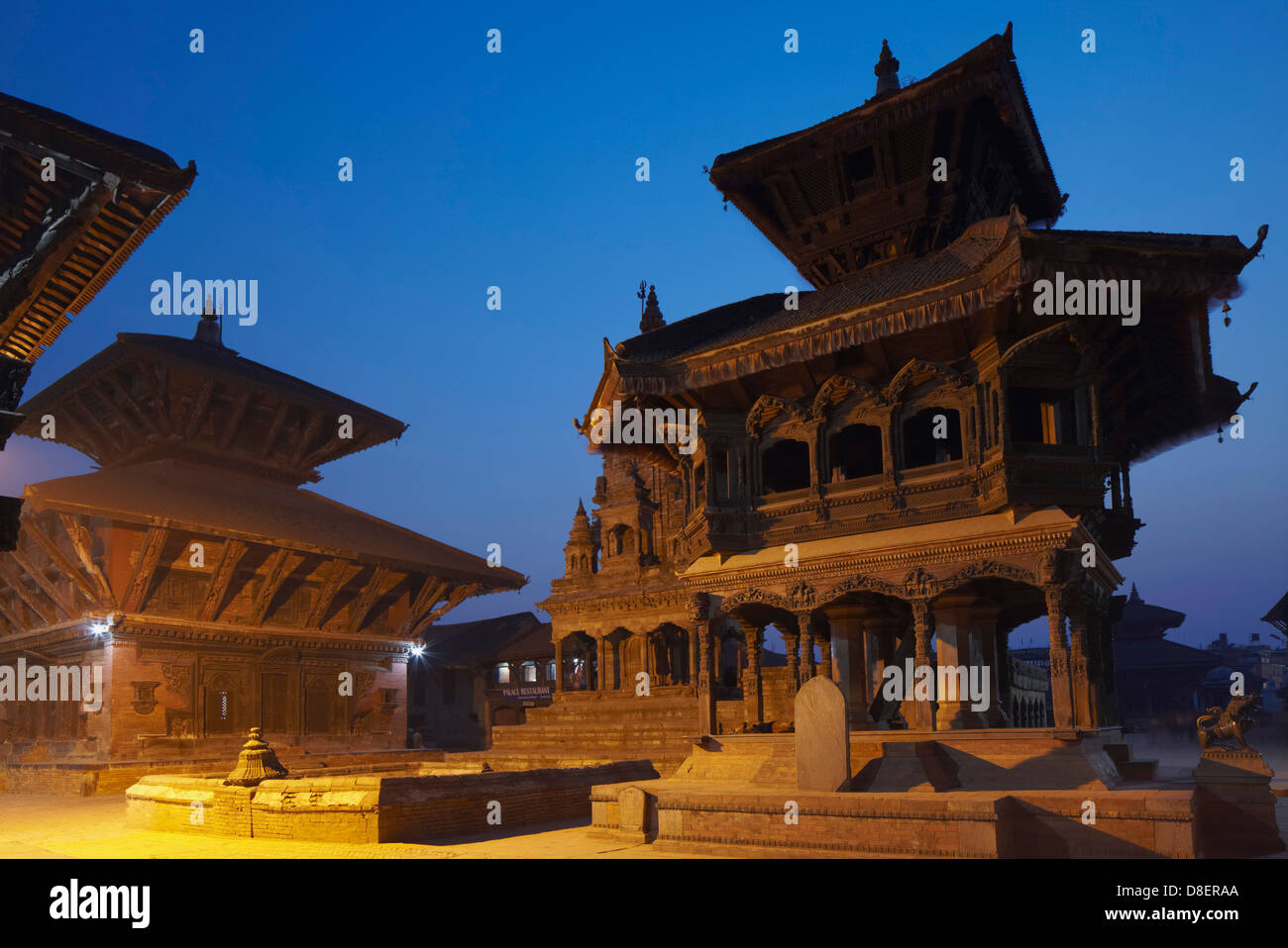 Durbar Square at dusk, Bhaktapur (UNESCO World Heritage Site), Kathmandu Valley, Nepal Stock Photo
