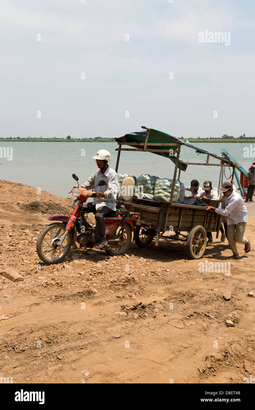 Pushing a Tricycle uphill on Koh Dach near Phnom Penh, Cambodia Stock Photo Alamy