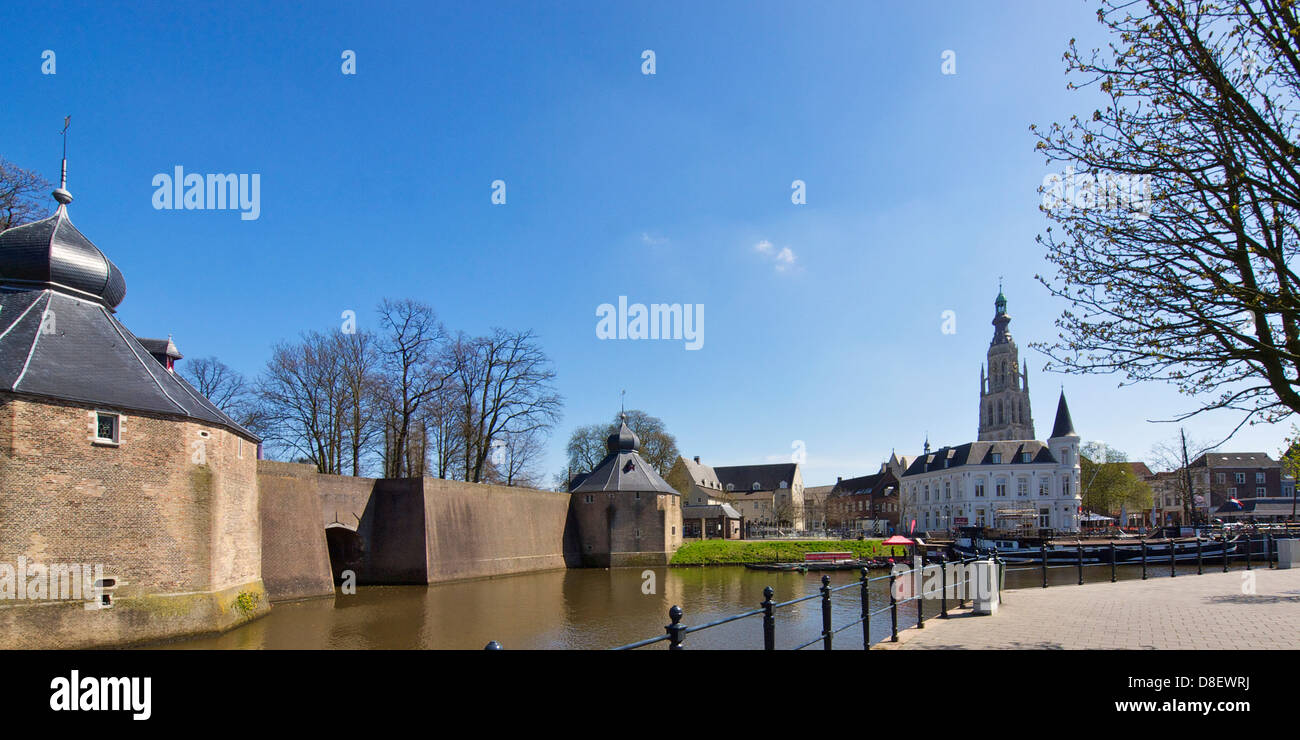 The Spanjaardsgat in Breda, with the city centre in the background. Breda, Noord Brabant, the Netherlands Stock Photo