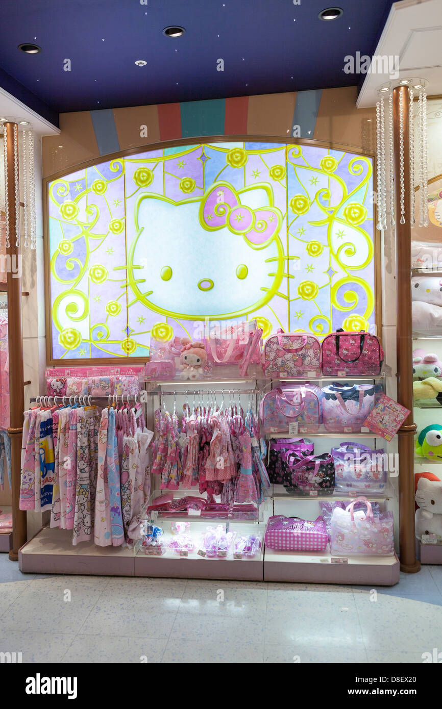 Hello Kitty Store at Universal Studios, Osaka, Japan Editorial Photo -  Image of male, face: 201503826