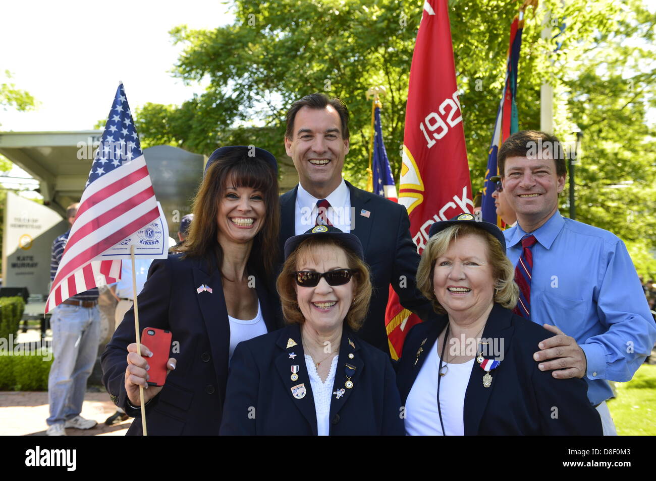 Merrick, New York, USA. 27th May 2013. Top row, L-R, TOM SUOZZI, former Nassau County Supervisor now running again for that position, and Nassau County Legislator DAVE DENENBERG, and bottom row, L-R, Merrick Post 1282 American Legion Auxiliary members MARGARET BIEGELMAN, SHARON WILLIAMS, and FLORENCE HOFFMAN, are at the Annual Memorial Day Parade and Ceremony 2013 at Merrick Veteran Memorial Park. Stock Photo