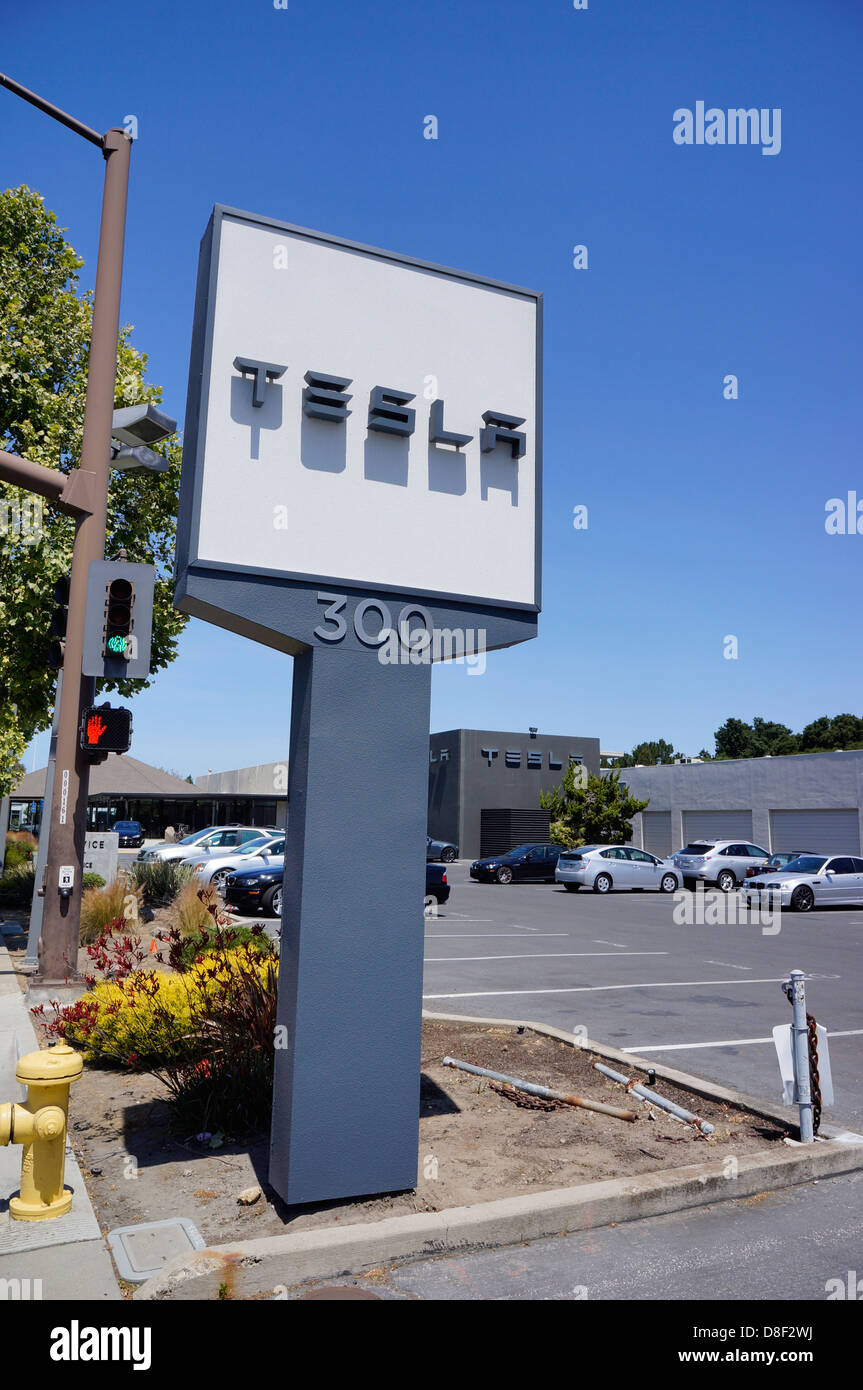 Tesla Electric Car Dealership Stock Photo Alamy