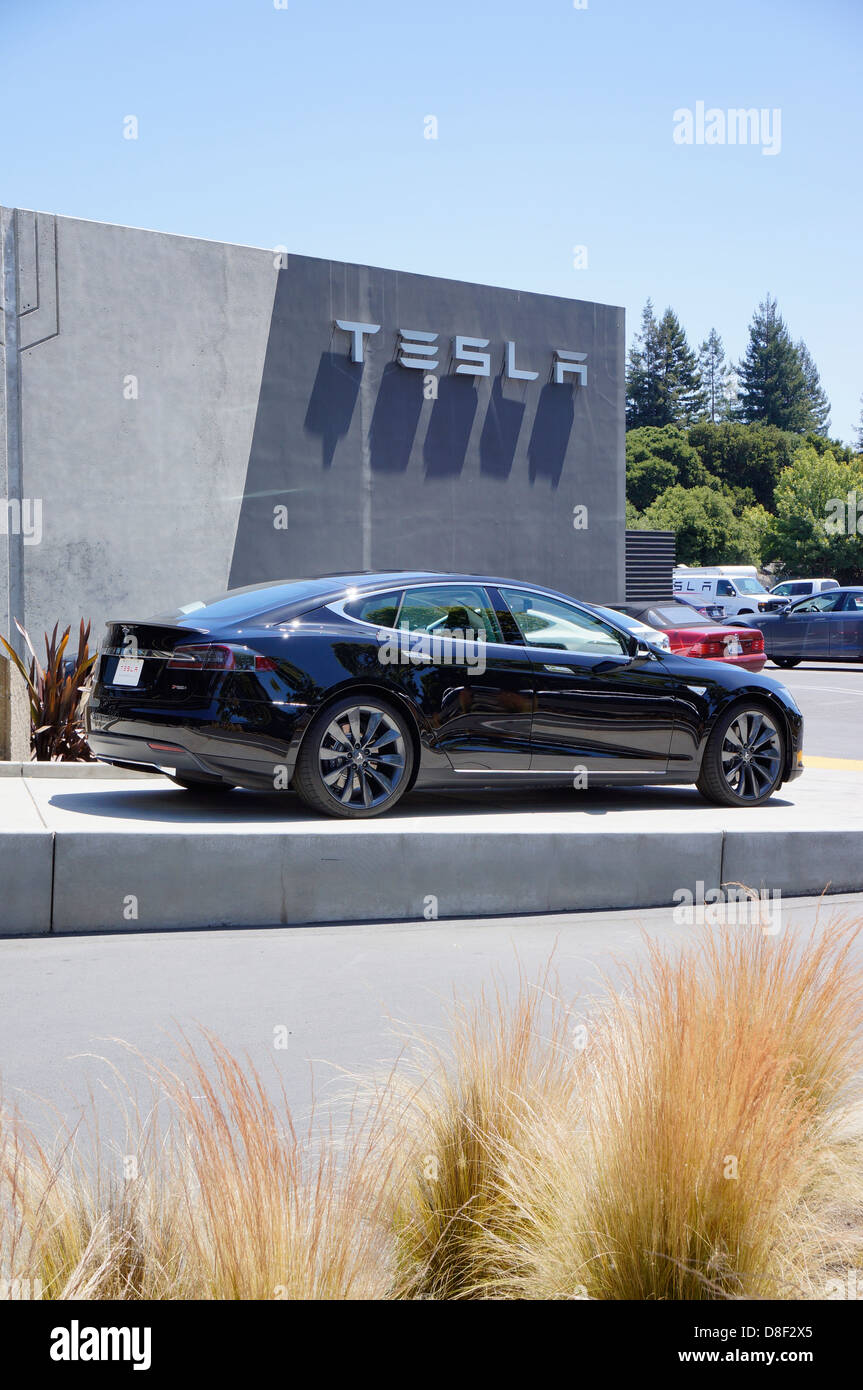 Tesla Electric Car Dealership Stock Photo Alamy