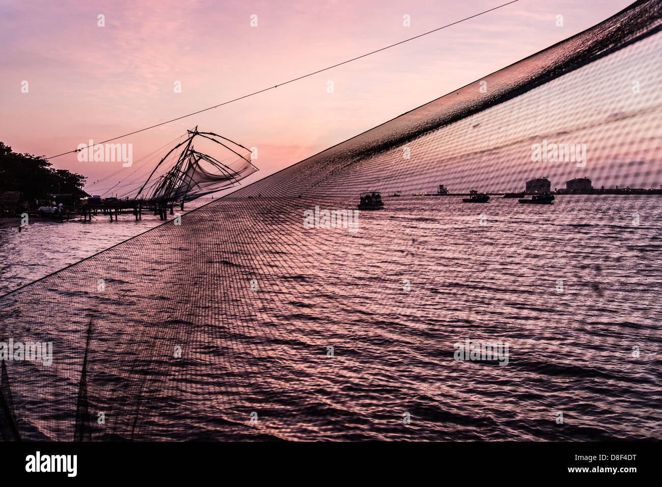 Traditional Chinese fishing nets, Kochi, Kerela, India Stock Photo Alamy
