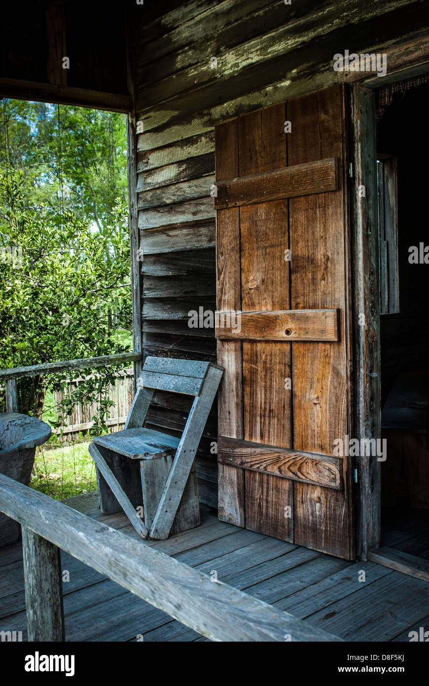 Louisiana Bayou Usa Traditional Bayou Wood Cabin Stock Photo